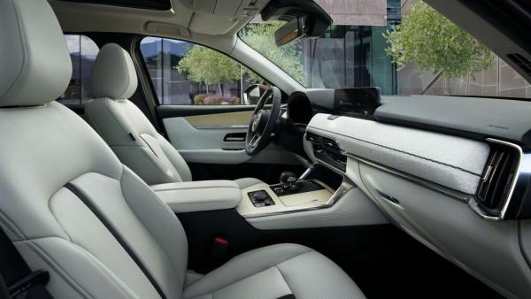 interieur CX-80